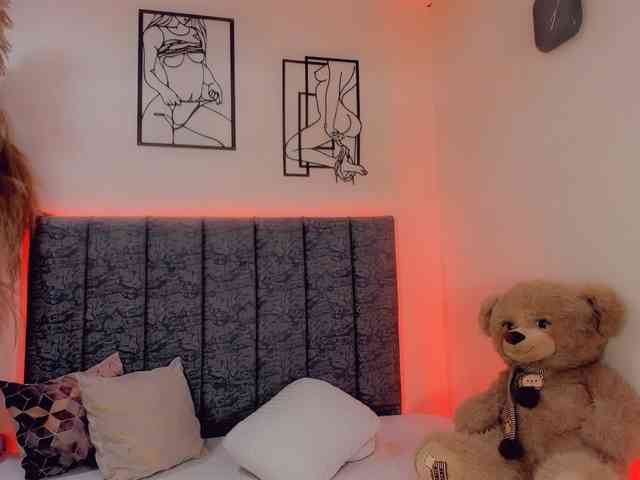 roxy-sexy21 Live Webcam on BongaCams