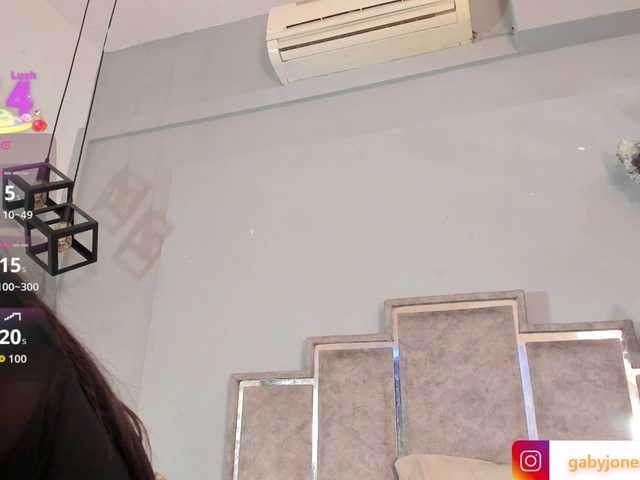  GabyyJones chat room