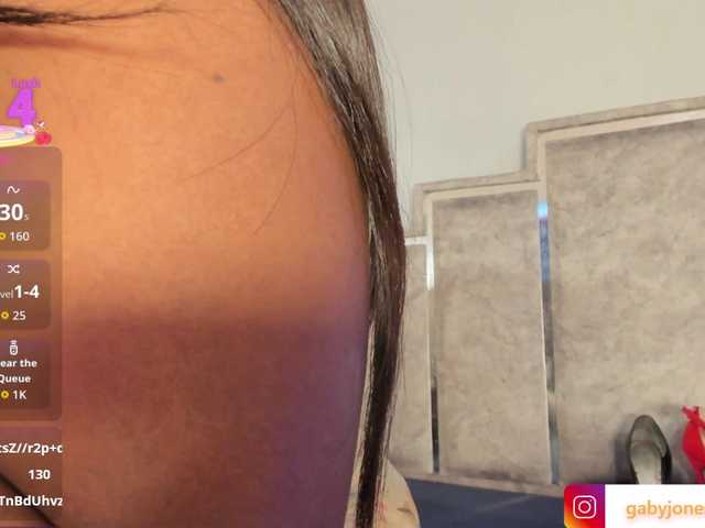 GabyyJones webcam