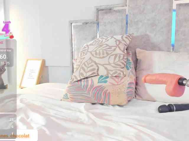 GabyyJones webcam