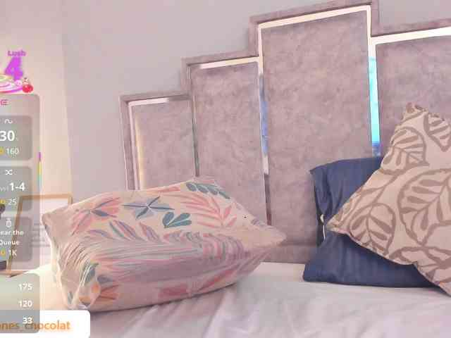 GabyyJones webcam