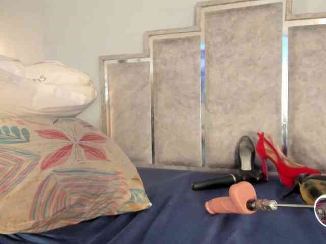 GabyyJones webcam