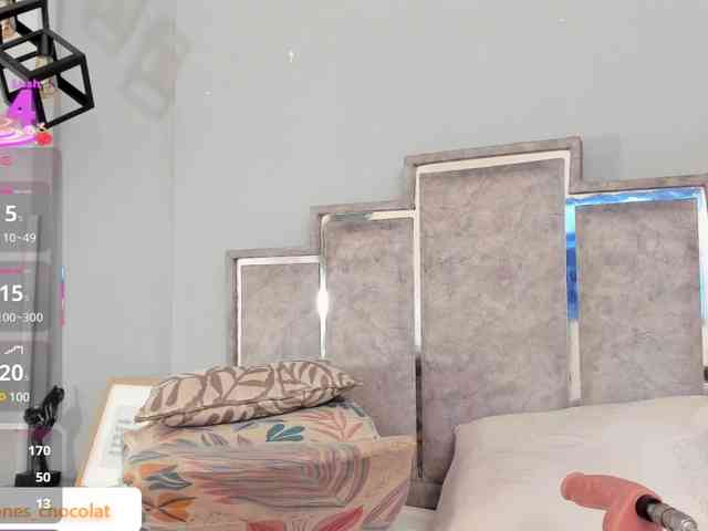 GabyyJones webcam