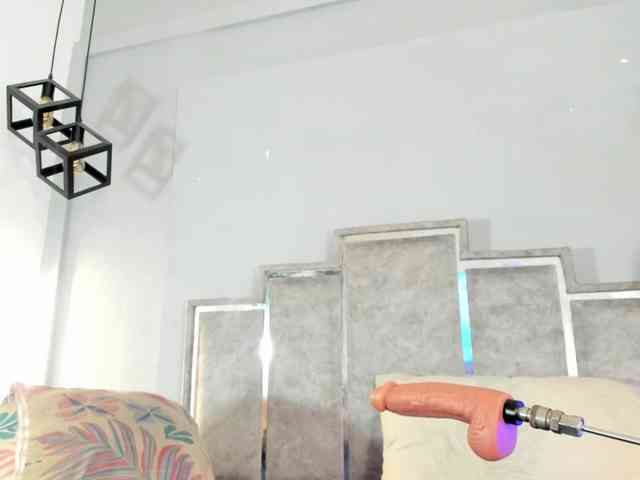 GabyyJones webcam
