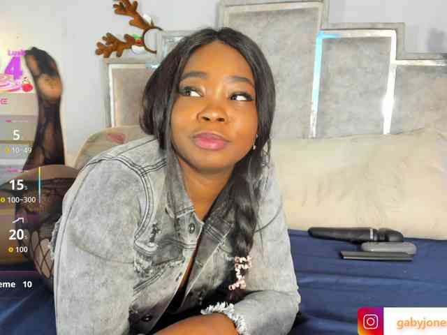 GabyyJones webcam