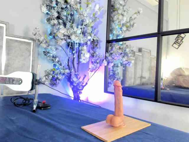 GabyyJones webcam