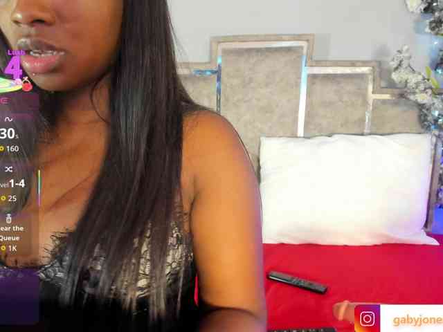 GabyyJones webcam