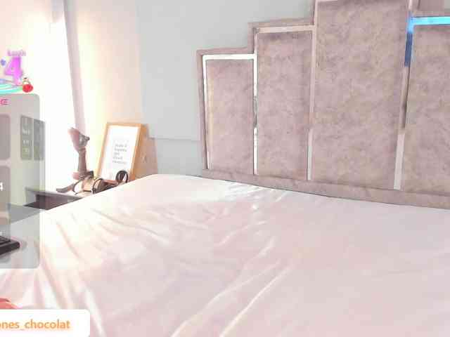 GabyyJones webcam