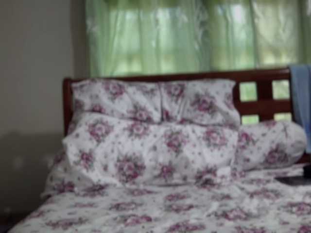 Aliz-aliz's BongaCams show and profile