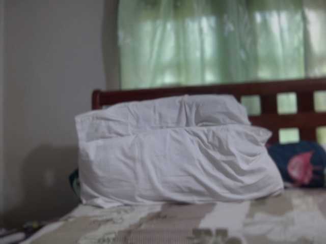 Aliz-aliz's BongaCams show and profile