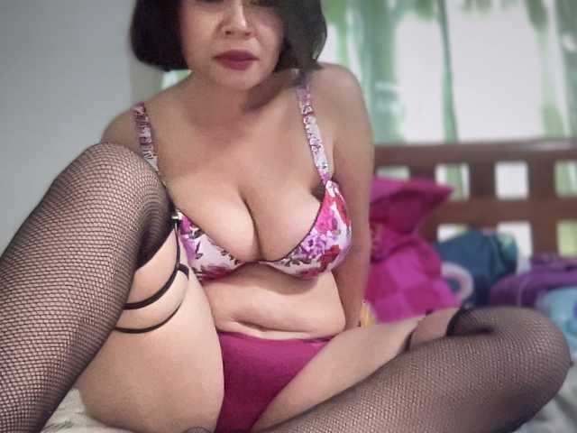 Aliz-aliz's BongaCams show and profile