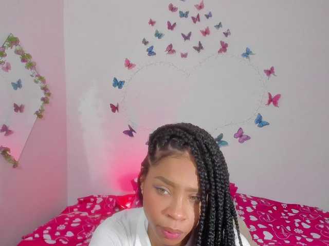  skinnyslutgirl chat room