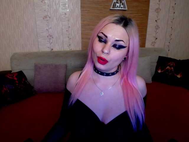 AnnessixReign's BongaCams show and profile