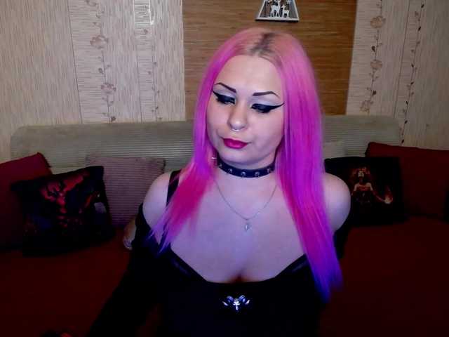 AnnessixReign's BongaCams show and profile