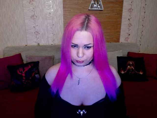 AnnessixReign's BongaCams show and profile