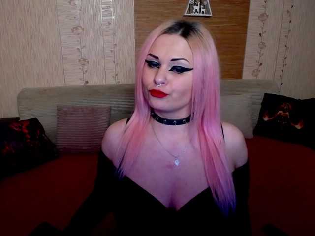 AnnessixReign's BongaCams show and profile