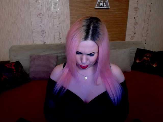 AnnessixReign's BongaCams show and profile