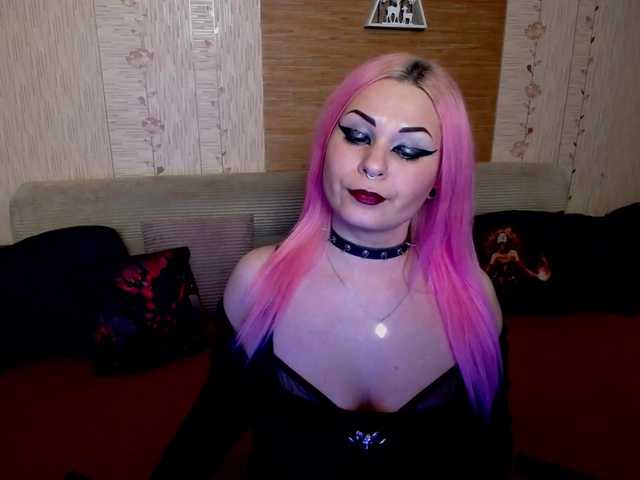 AnnessixReign's BongaCams show and profile