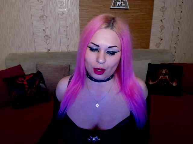 AnnessixReign webcam