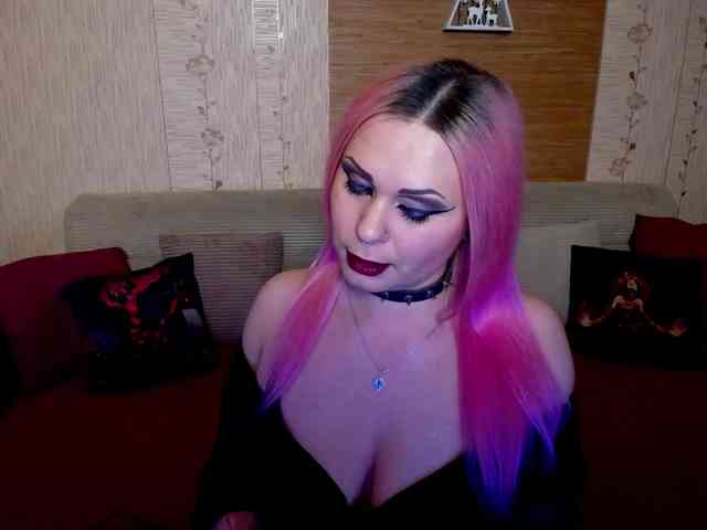 AnnessixReign webcam