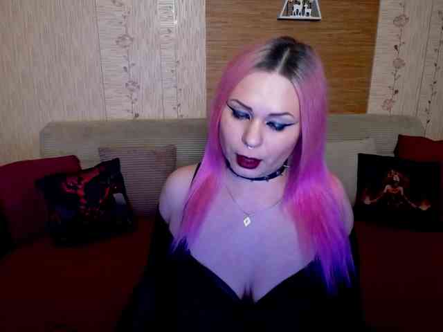 AnnessixReign webcam