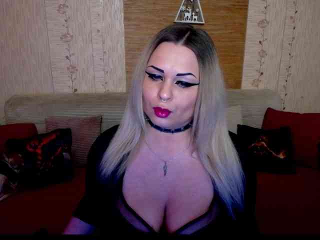 AnnessixReign webcam