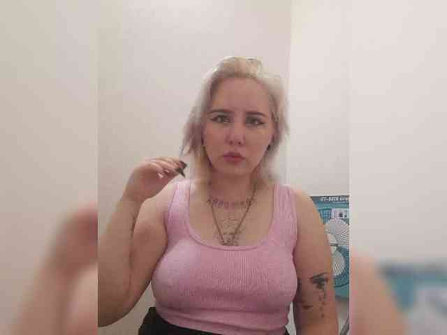 vikamisty webcam