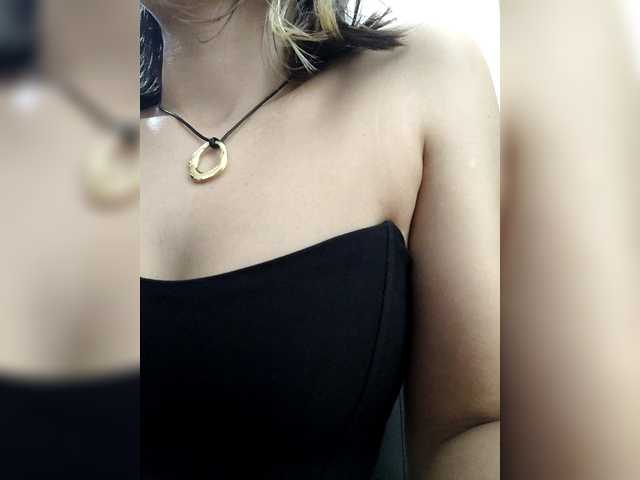 Anmazing's BongaCams show and profile