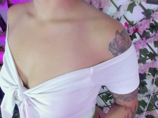 ela-cute's BongaCams show and profile