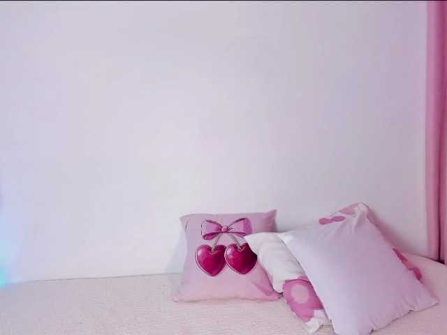 ela-cute's BongaCams show and profile