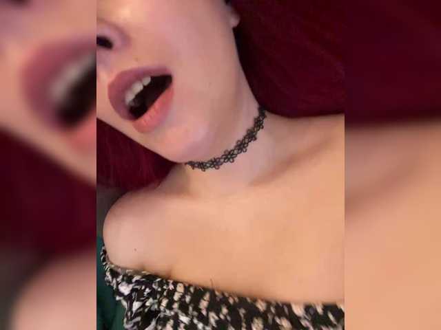 lova-mars from BongaCams