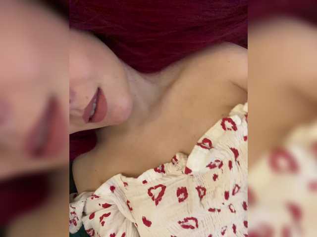 lova-mars from BongaCams