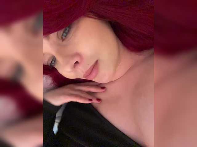 lova-mars's BongaCams show and profile