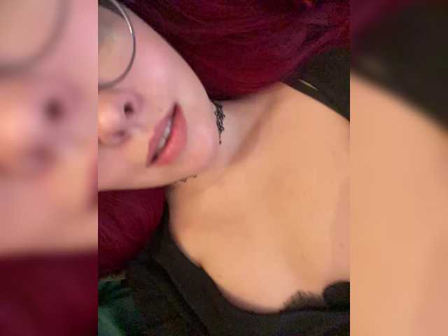 lova-mars's BongaCams show and profile