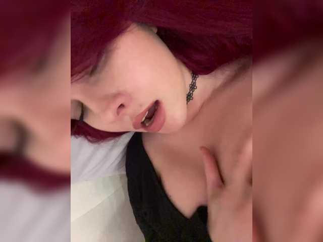 lova-mars's BongaCams show and profile