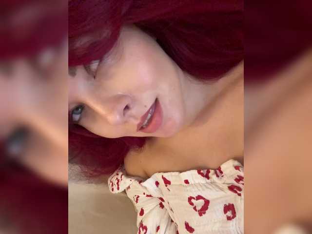 lova-mars from BongaCams