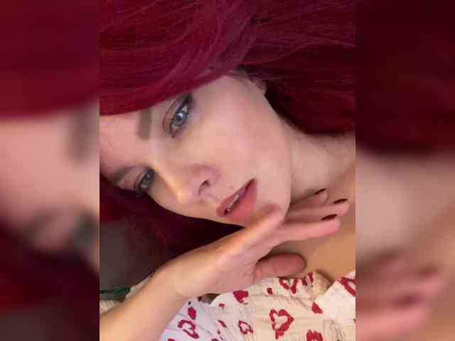 lova-mars Live Webcam on BongaCams