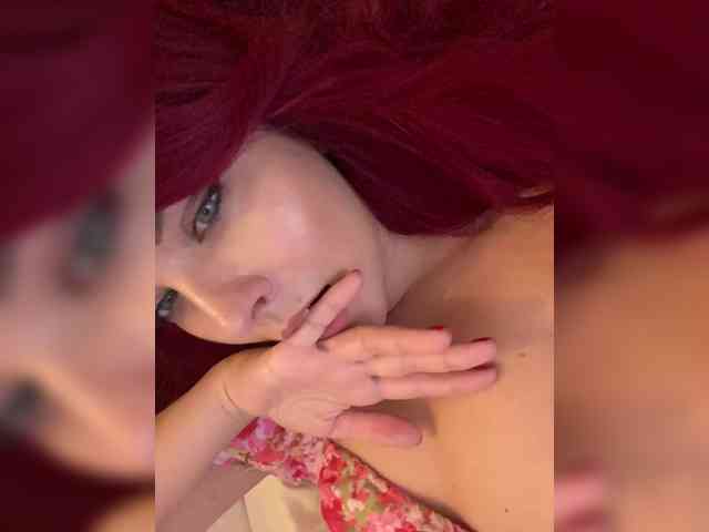 lova-mars Live Webcam on BongaCams