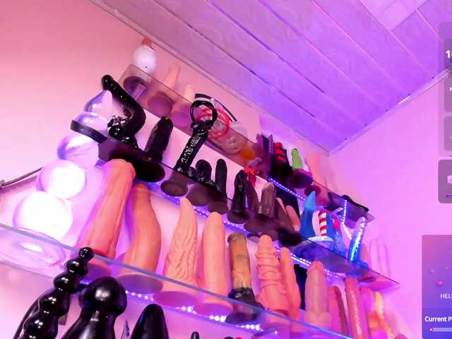 moly2510's BongaCams show and profile