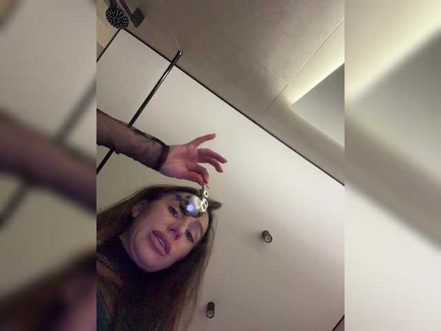 ParisSaintGermain's BongaCams show and profile