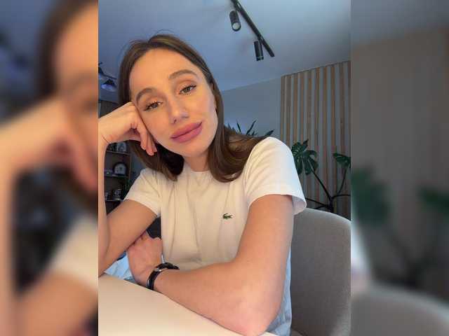 ParisSaintGermain — Lovense works from 2 tokens Tease  - 44 tokens Goosebumps  - 66 tokens High momentum  - 88 tokens Earthquake  - 111 tokens Random vibration  - 50 tokens 