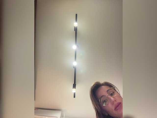 ParisSaintGermain — Lovense works from 2 tokens Tease  - 44 tokens Goosebumps  - 66 tokens High momentum  - 88 tokens Earthquake  - 111 tokens Random vibration  - 50 tokens 