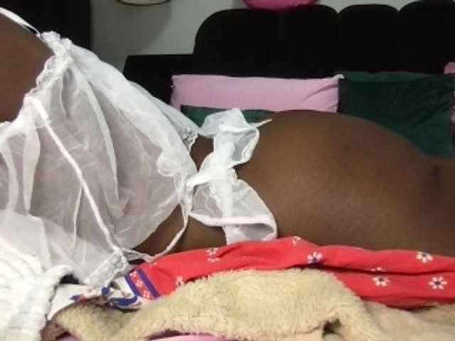 chocopetite's BongaCams show and profile