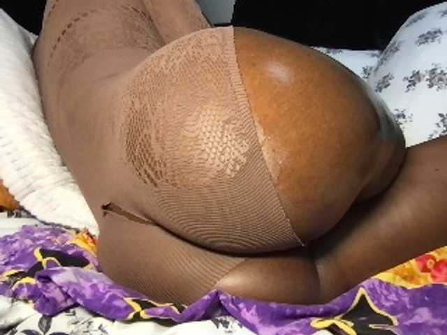 chocopetite's BongaCams show and profile