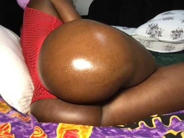 chocopetite's BongaCams show and profile