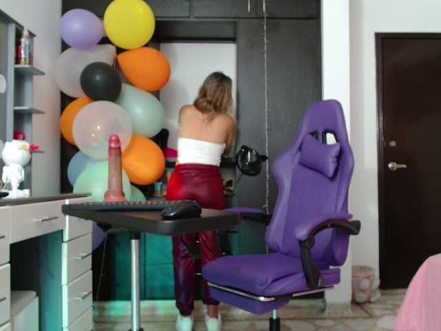 hot-sexy-bunny from BongaCams is Freechat