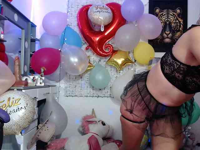 hot-sexy-bunny webcam