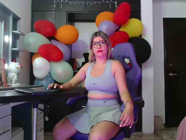 hot-sexy-bunny webcam