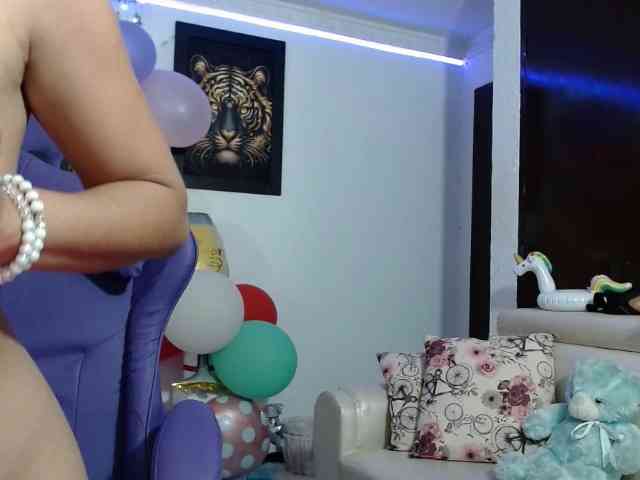hot-sexy-bunny webcam