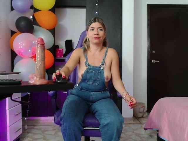 hot-sexy-bunny webcam